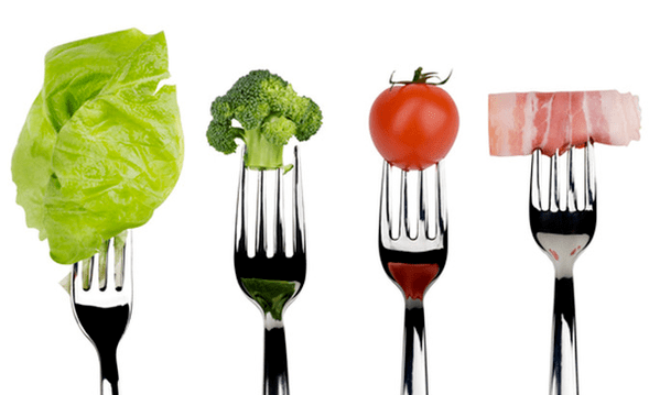 food on fork for dukan diet